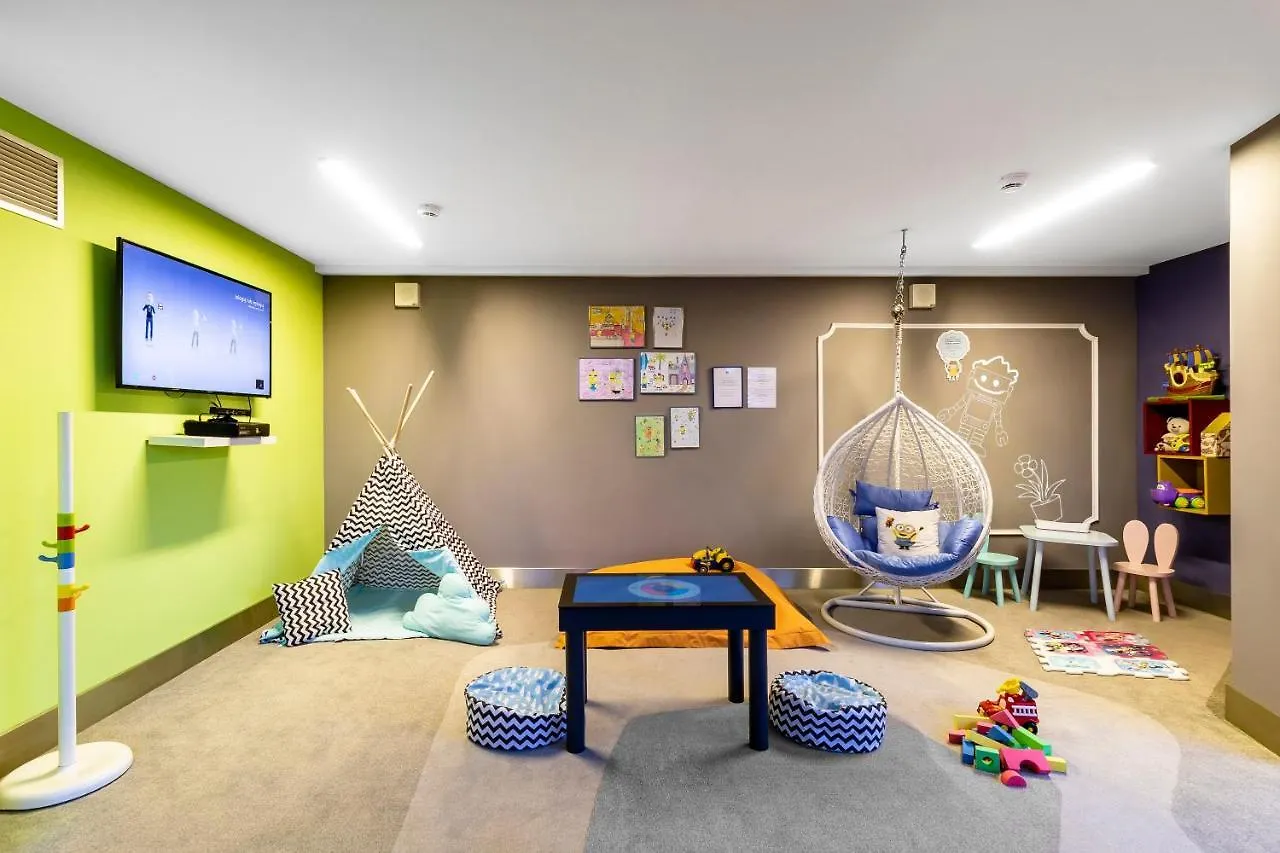 Novotel Warszawa Airport 4*, Warsaw