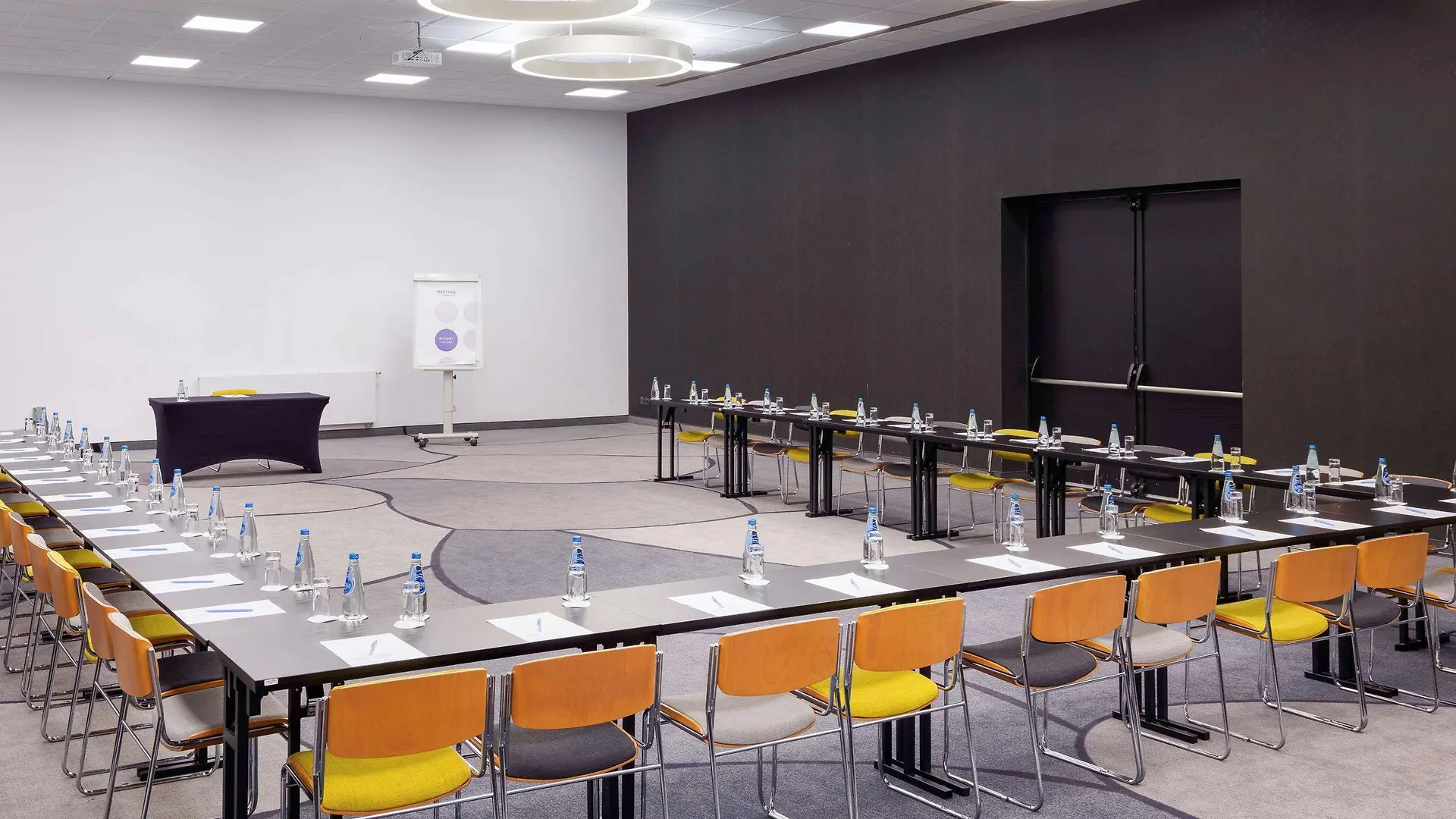 Novotel Warszawa Airport 4*,