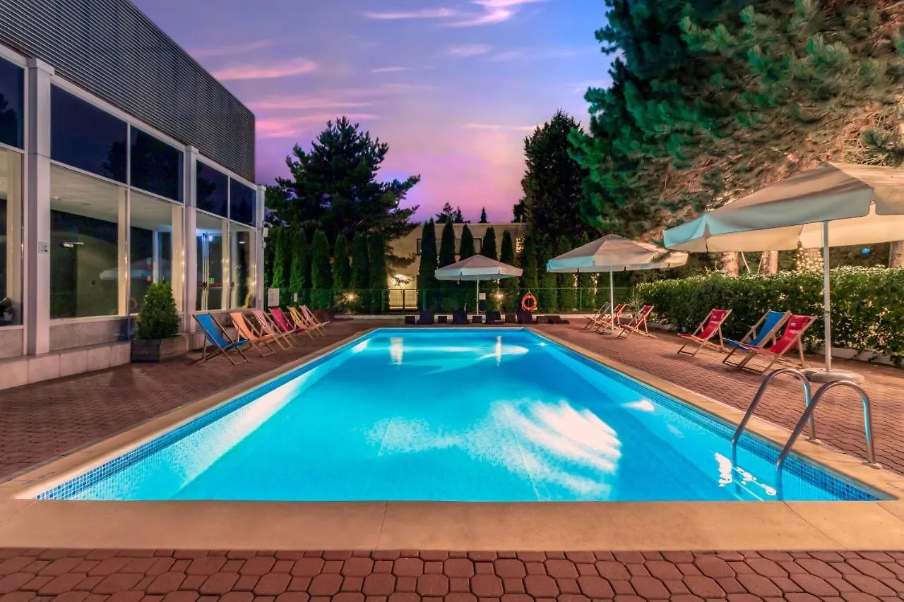 Novotel Warszawa Airport ורשה